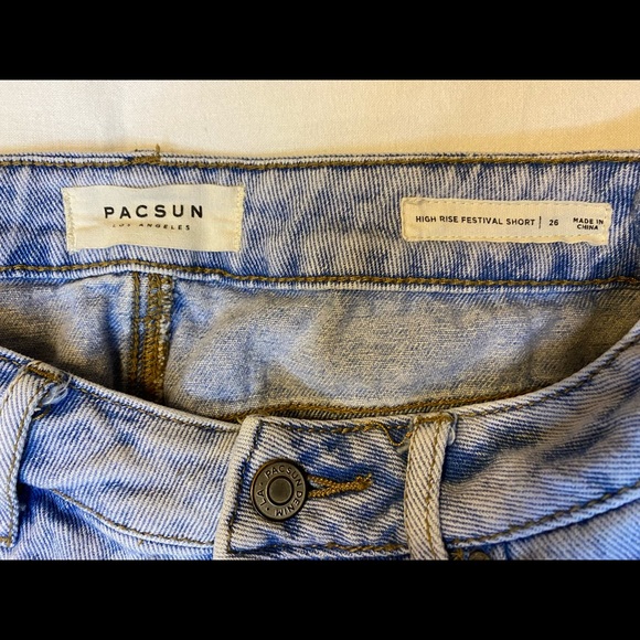 PacSun High Raise Festival Shorts - Picture 2 of 3